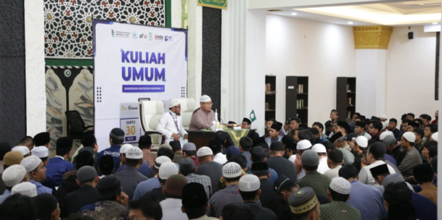 Foto Kegiatan STIQ ZAD MENYELENGGARAKAN KULIAH UMUM BERSAMA USTADZ FIRANDA ANDIRJA